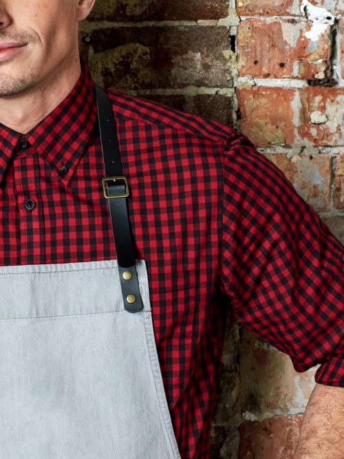 Barrett-shirt_Byron-apron-detail-1-1-500x667